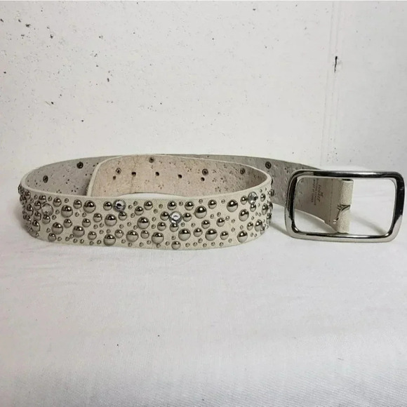 Cream M genuine leather with silver rivets - Picture 1 of 7